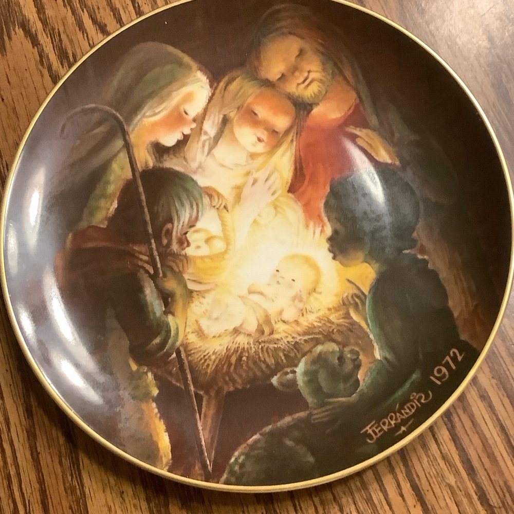 Art Glass Plate with Nativity Scene